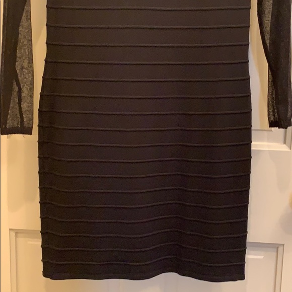 Dress - Picture 3 of 6